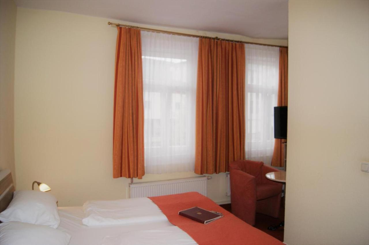 Hotelpension Am Dom Guest house Erfurt