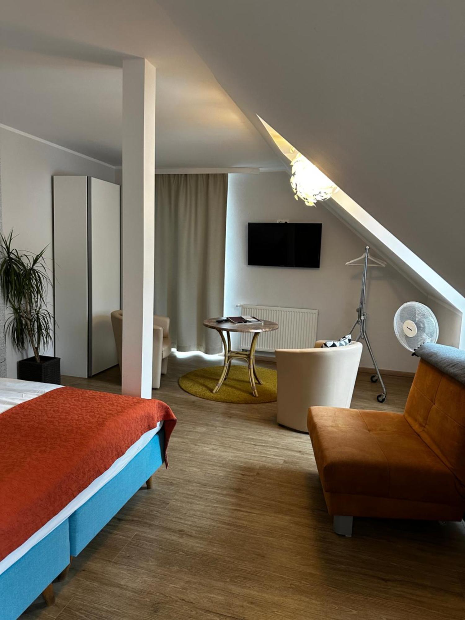 Guest house Hotelpension Am Dom *